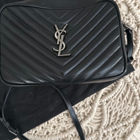 Calfskin Matelasse Monogram Lou Camera Bag Black - Picture 4 of 4